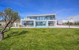 Freistehende Villa beim golf platz im Murcia. Der Villa verfügt uber einem privatem Pool 40 m² und Garten auf 1193 Privatgrundstück.. 865 000 €