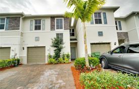 Haus in der Stadt – Florida City, Miami, Florida,  Vereinigte Staaten. $458 000