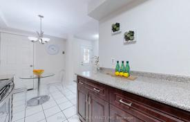 8-zimmer haus in der stadt in Scarborough, Kanada. C$1 112 000