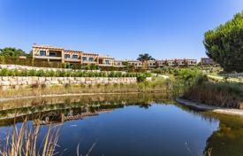2-zimmer einfamilienhaus 238 m² in Lagoa, Portugal. 575 000 €