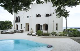 Villa – Giardini Naxos, Sizilien, Italien. 12 200 €  pro Woche