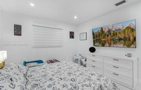 4-zimmer haus in der stadt 142 m² in Miami, Vereinigte Staaten. $740 000