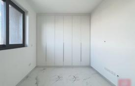2-zimmer wohnung 80 m² in Larnaka, Zypern. 240 000 €