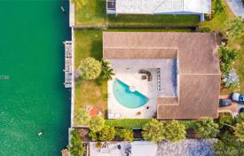 Villa – North Miami, Florida, Vereinigte Staaten. $1 250 000