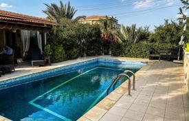 4-zimmer einfamilienhaus 270 m² in Nicosia, Zypern. 450 000 €