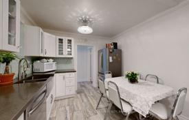 10-zimmer haus in der stadt in North York, Kanada. C$1 765 000