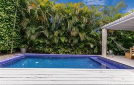 Villa – Lagorce Drive, Miami Beach, Florida,  Vereinigte Staaten. $1 675 000