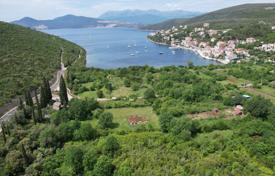 Grundstück in Bigova, Montenegro. 310 000 €