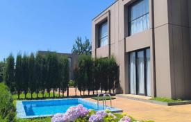 Haus in der stadt 242 m² in Batumi, Georgien. $285 000
