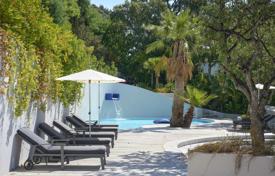 8-zimmer villa in Agay, Frankreich. 25 000 €  pro Woche
