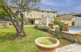 4-zimmer haus in der stadt 136 m² in Svetvinčenat, Kroatien. 440 000 €