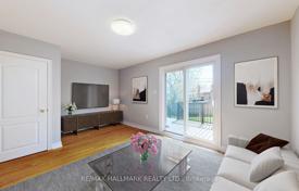 13-zimmer haus in der stadt in Scarborough, Kanada. C$1 148 000