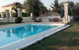 Villa – Peloponnes, Griechenland. 6 000 €  pro Woche