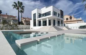 Villa – Torrevieja, Valencia, Spanien. 1 595 000 €