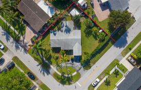 Haus in der Stadt – Deerfield Beach, Broward, Florida,  Vereinigte Staaten. $649 000