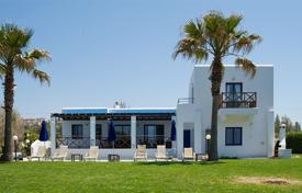 3-zimmer villa in Paphos, Zypern. $4 700  pro Woche