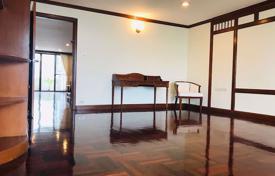 3-zimmer appartements in eigentumswohnungen in Khlong Toei, Thailand. $3 400  pro Woche