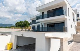 6-zimmer haus in der stadt 340 m² in Crikvenica, Kroatien. 1 399 000 €