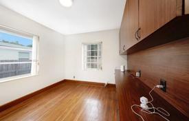 3-zimmer haus in der stadt 186 m² in Miami, Vereinigte Staaten. $845 000