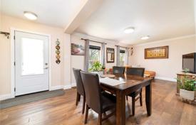 4-zimmer haus in der stadt in York, Kanada. C$1 233 000