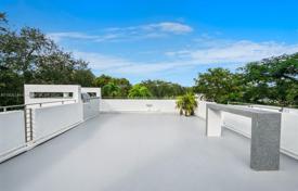 3-zimmer haus in der stadt 396 m² in Miami, Vereinigte Staaten. $3 790 000