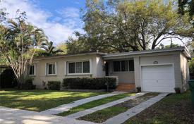 3-zimmer haus in der stadt 150 m² in Miami, Vereinigte Staaten. $1 125 000