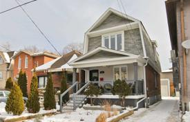 Haus in der Stadt – East York, Toronto, Ontario,  Kanada. C$1 128 000