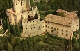 Schloss – Garda, Veneto, Italien. 5 000 000 €
