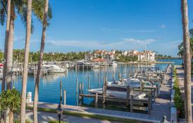 Wohnung – Fisher Island, Florida, Vereinigte Staaten. $750 000