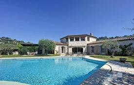 4-zimmer villa 300 m² in Mougins, Frankreich. 7 500 €  pro Woche