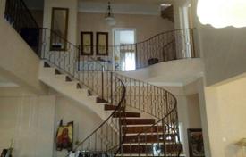 4-zimmer einfamilienhaus 380 m² in Larnaka, Zypern. 580 000 €