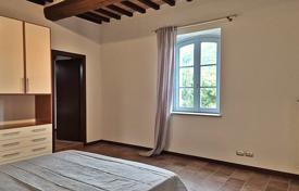 26-zimmer landgut 844 m² in Gubbio, Italien. 780 000 €
