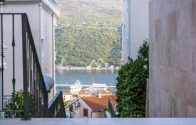Wohnung in Denovici, Montenegro. 500 000 €