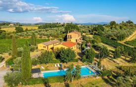 12-zimmer villa 700 m² in Montepulciano, Italien. 980 000 €