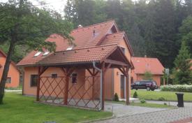 Haus in der Stadt – Karlsbad, Karlovy Vary Region, Tschechien. 287 000 €