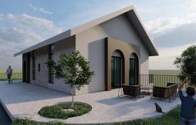 6-zimmer einfamilienhaus 303 m² in Radovići, Montenegro. 400 000 €