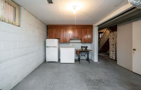 6-zimmer haus in der stadt in York, Kanada. C$1 831 000