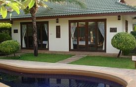 4-zimmer villa in Bo Phut, Thailand. $3 050  pro Woche