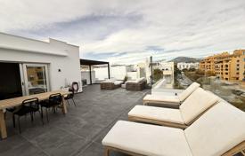 3-zimmer penthaus 240 m² in San Pedro Alcántara, Spanien. 900 000 €