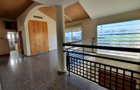 4-zimmer einfamilienhaus 324 m² in Strovolos, Zypern. 552 000 €