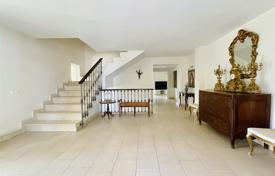 6-zimmer villa 572 m² in Marbella, Spanien. 2 100 000 €