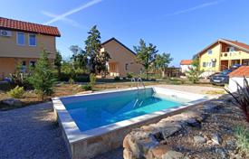 8-zimmer villa 296 m² in Krimovica, Montenegro. 320 000 €