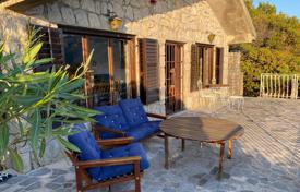 Einfamilienhaus – Krasici, Tivat, Montenegro. 600 000 €