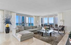 3-zimmer appartements in eigentumswohnungen 217 m² in Collins Avenue, Vereinigte Staaten. $1 400 000