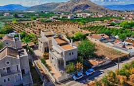 4-zimmer haus in der stadt 249 m² in Nafplio, Griechenland. 315 000 €