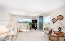 2-zimmer appartements in eigentumswohnungen 126 m² in Hallandale Beach, Vereinigte Staaten. $389 000