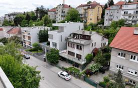 Zu verkaufen, Šalata, Babonićeva-Straße, Einfamilienhaus, 3 Garagen. 1 000 000 €