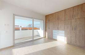 2-zimmer wohnung 78 m² in Piraeus, Griechenland. ab 260 000 €