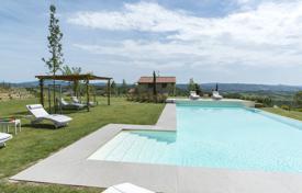 9-zimmer landgut 320 m² in Fabro, Italien. 870 000 €