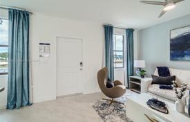 3-zimmer haus in der stadt 135 m² in Miami, Vereinigte Staaten. $448 000